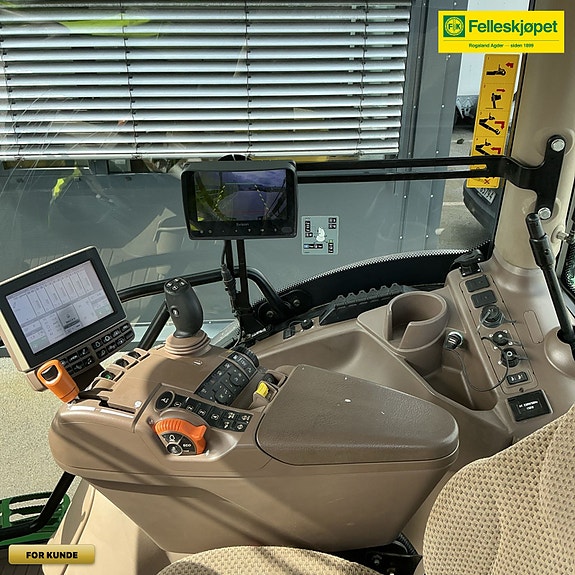 John Deere 6130R 50 KM 8 of 12