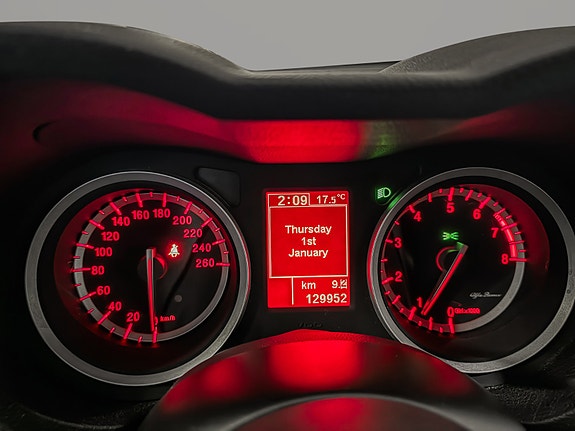 Alfa Romeo 159 SportWagon 15 of 28