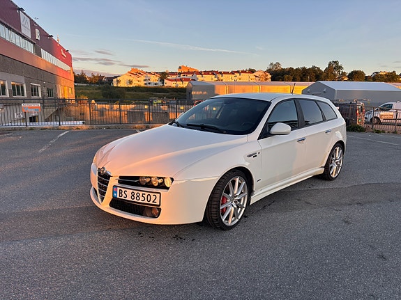 Alfa Romeo 159 2 of 20