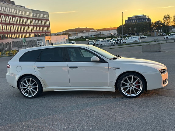 Alfa Romeo 159 6 of 20