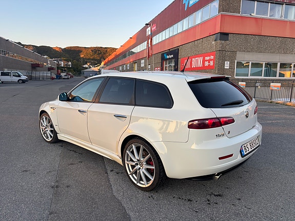 Alfa Romeo 159 5 of 20