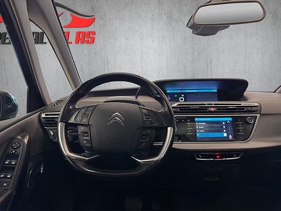 Citroen C4 Picasso 21 of 26