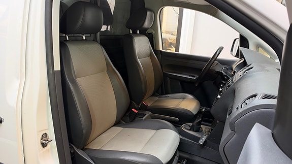 Volkswagen Caddy 12 of 30
