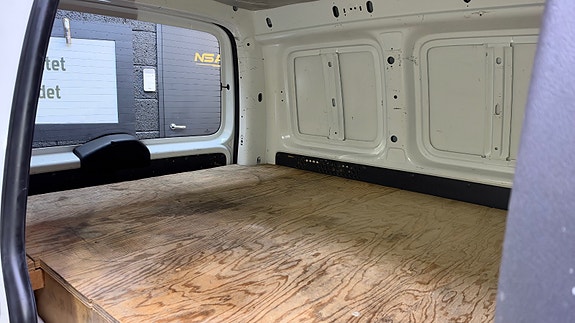 Volkswagen Caddy 17 of 30
