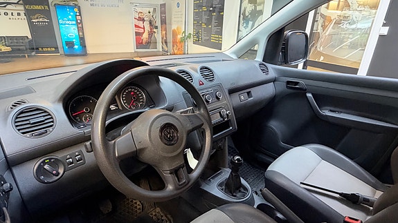 Volkswagen Caddy 21 of 30