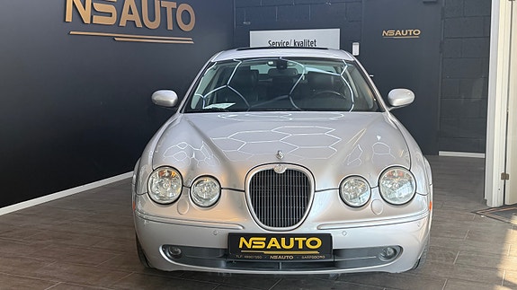 Jaguar S-TYPE 2 of 30
