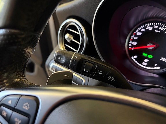 Mercedes-Benz C350 e 29 of 30