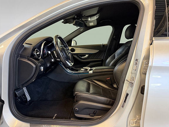 Mercedes-Benz C350 e 9 of 30