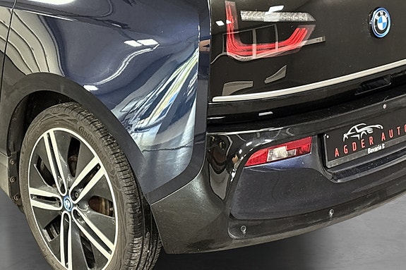BMW i3 10 of 30