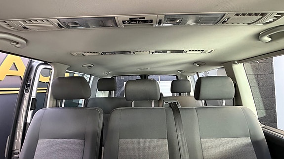 Volkswagen Caravelle 20 of 30