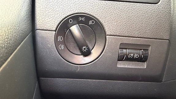 Volkswagen Caravelle 27 of 30