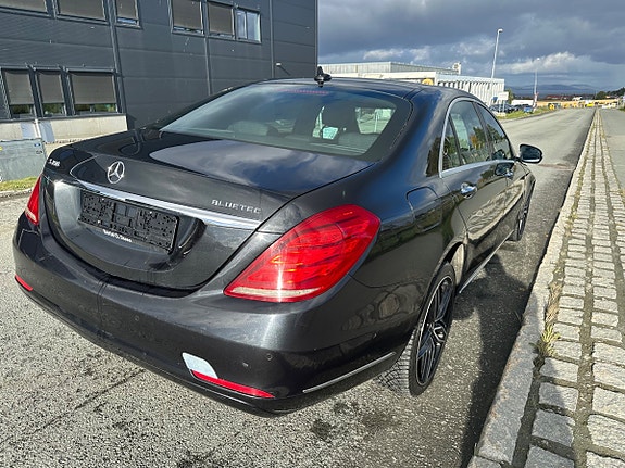 Mercedes-Benz S-Klasse 4 of 27