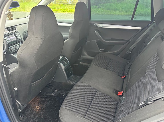 Skoda Octavia 14 of 23