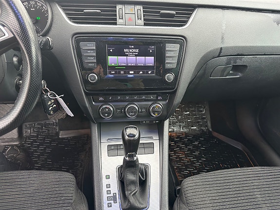 Skoda Octavia 12 of 23