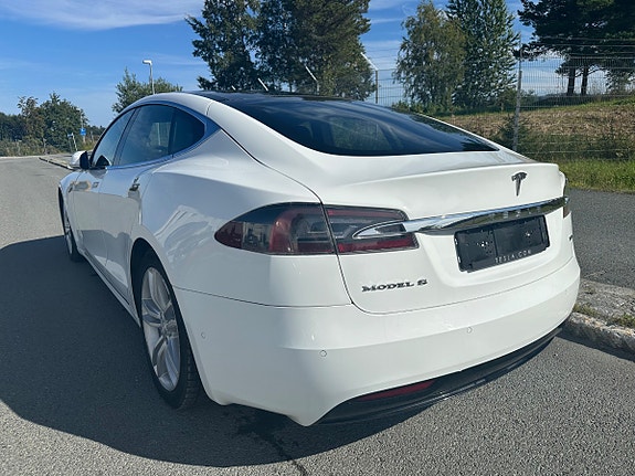 Tesla Model S 6 of 21