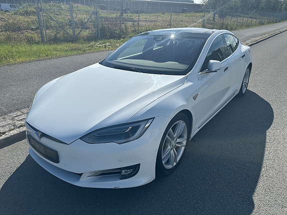Tesla Model S 3 of 21