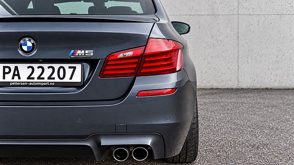 BMW M5 9 of 30