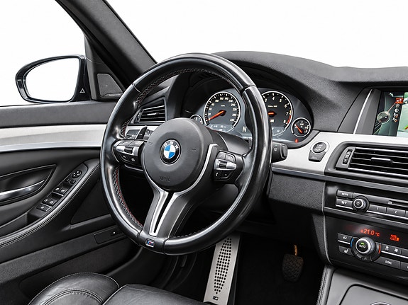 BMW M5 18 of 30