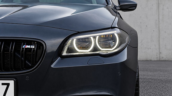 BMW M5 4 of 30