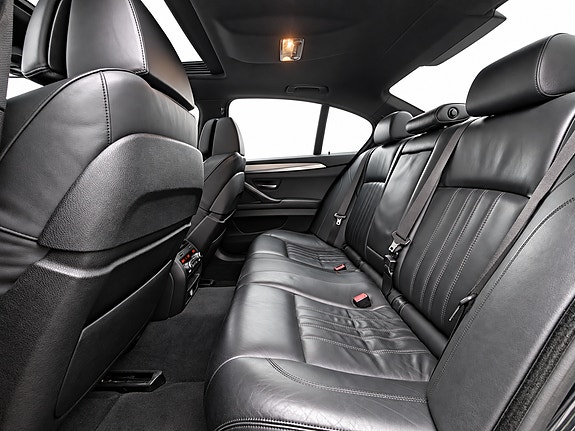 BMW M5 29 of 30