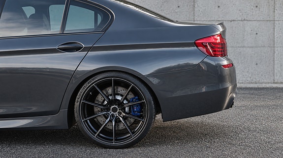 BMW M5 12 of 30