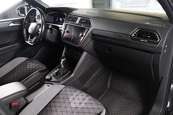 Volkswagen Tiguan 21 of 30