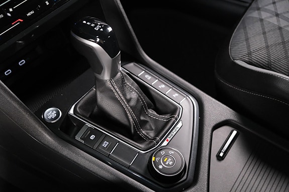 Volkswagen Tiguan 17 of 30