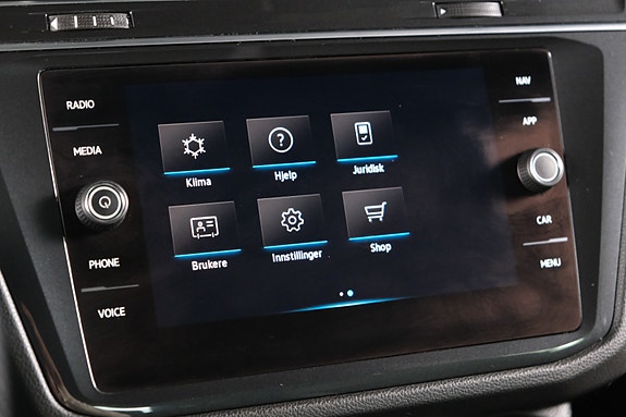 Volkswagen Tiguan 12 of 30