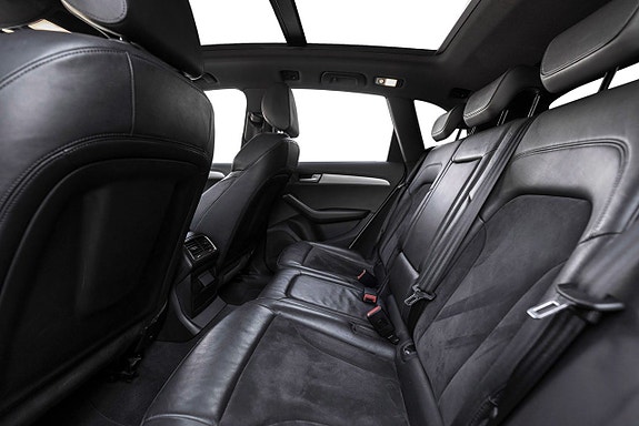 Audi Q5 10 of 18