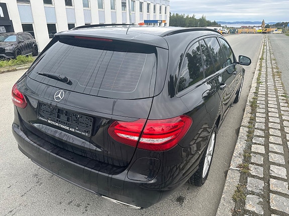 Mercedes-Benz C-Klasse 4 of 22