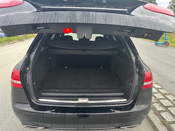 Mercedes-Benz C-Klasse 13 of 22