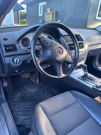 Mercedes-Benz C200 d 7 of 16