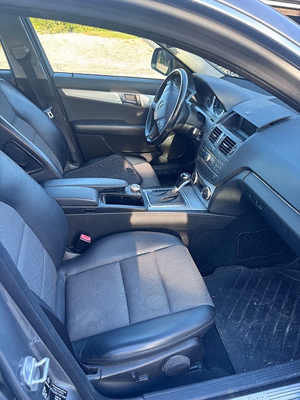 Mercedes-Benz C200 d 16 of 16