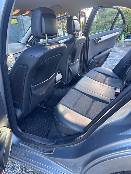 Mercedes-Benz C200 d 9 of 16