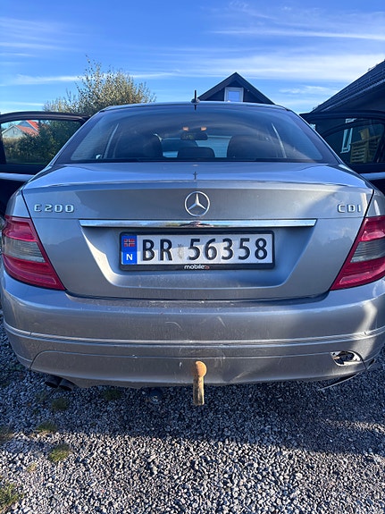 Mercedes-Benz C200 d 12 of 16