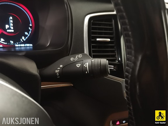 Volvo XC90 22 of 30