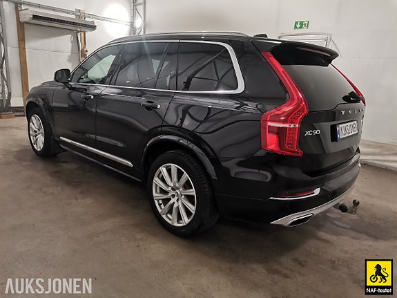 Volvo XC90 6 of 30