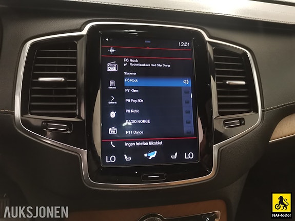 Volvo XC90 25 of 30