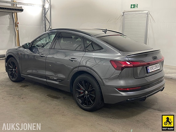 Audi e-tron 2 of 30