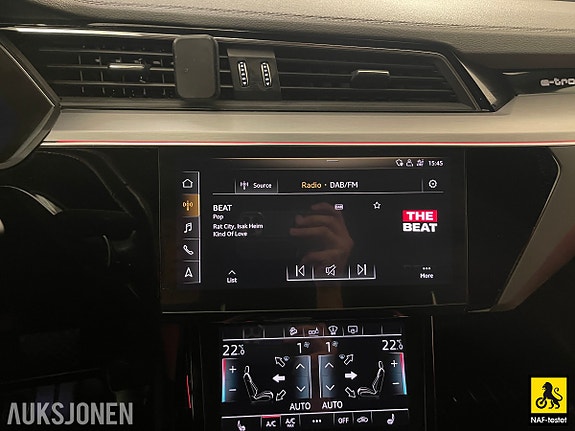 Audi e-tron 22 of 30