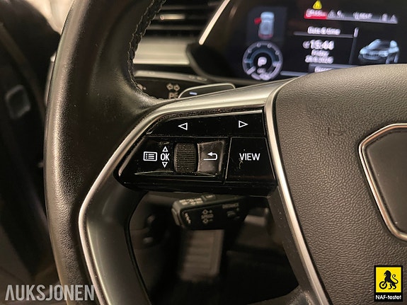 Audi e-tron 17 of 30