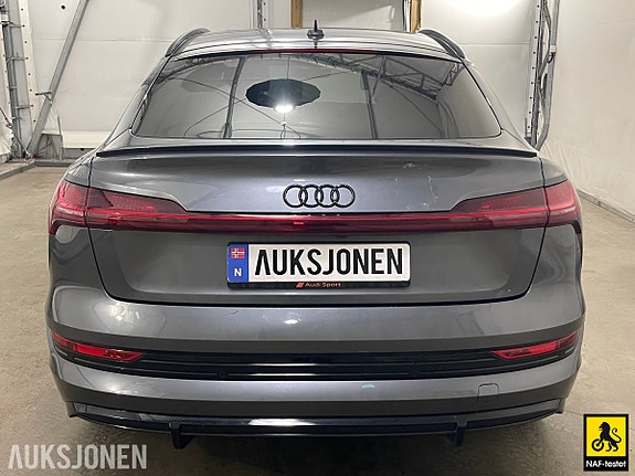 Audi e-tron 3 of 30