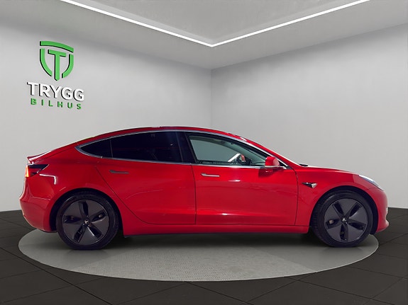 Tesla Model 3 6 of 13