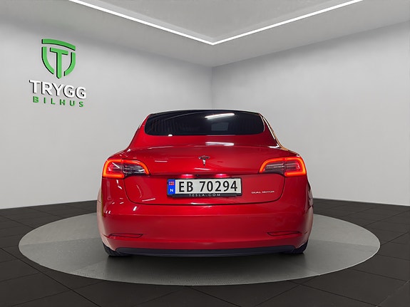 Tesla Model 3 4 of 13