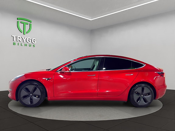 Tesla Model 3 2 of 13