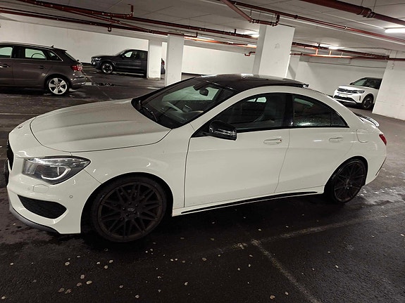 Mercedes-Benz CLA180 10 of 12