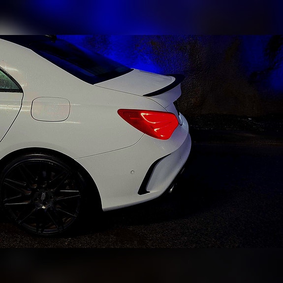 Mercedes-Benz CLA180 7 of 12