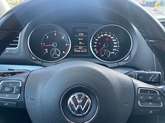Volkswagen Golf VI 15 of 29