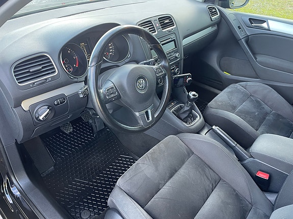Volkswagen Golf VI 10 of 29