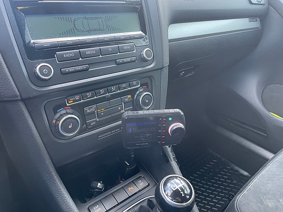 Volkswagen Golf VI 14 of 29